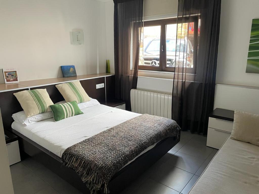 Apartamentos Los Tojos Colsa Ngoại thất bức ảnh